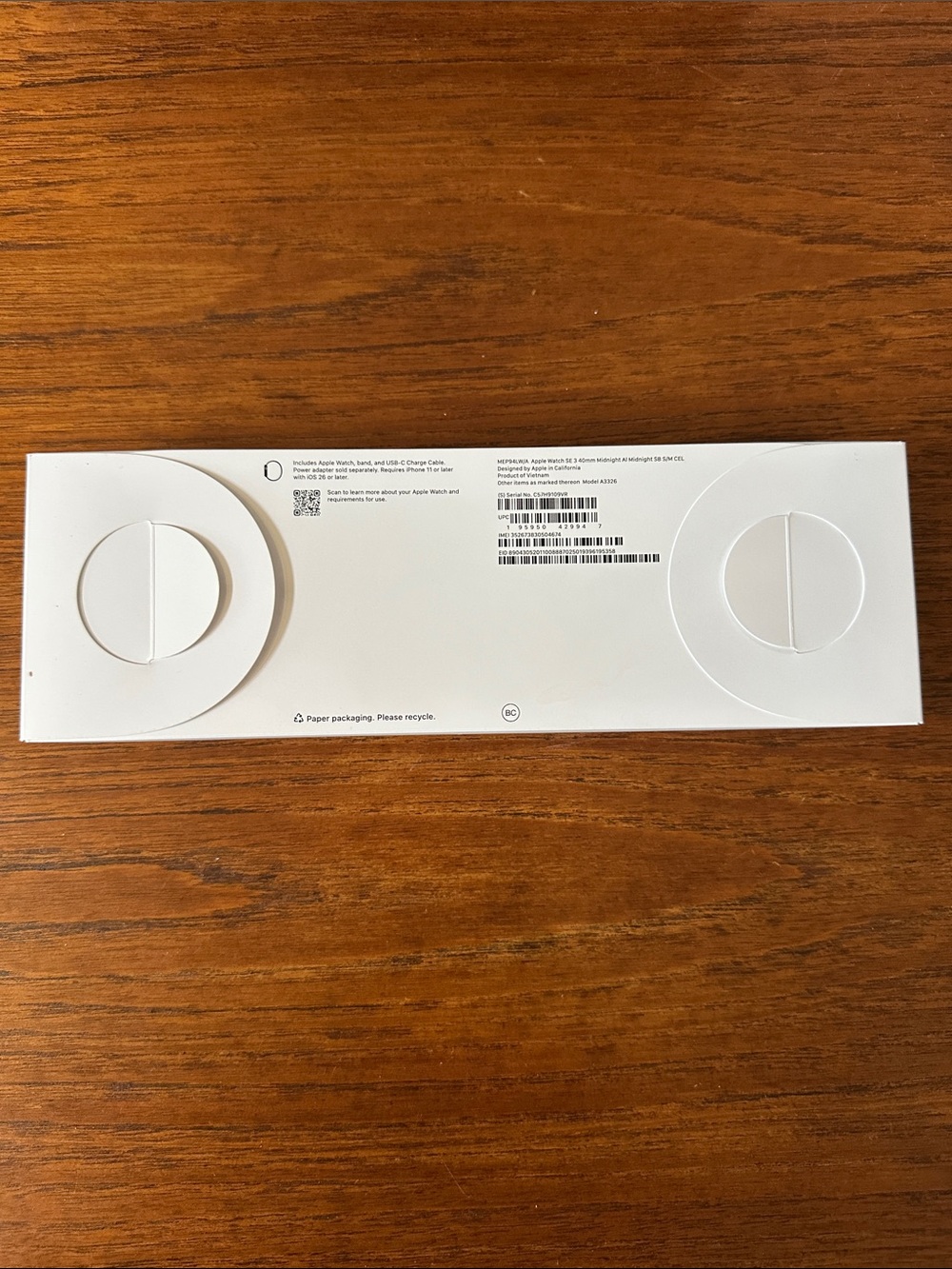 NIB Apple Watch SE 3 40mm Midnight AI Midnight with Space Black Sport Band - Picture 2 of 5